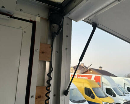 Красный Рено Мастер, объемом двигателя 2.3 л и пробегом 216 тыс. км за 31500 $, фото 37 на Automoto.ua