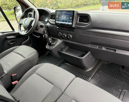 Красный Рено Мастер, объемом двигателя 0 л и пробегом 249 тыс. км за 21900 $, фото 70 на Automoto.ua