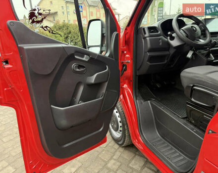 Красный Рено Мастер, объемом двигателя 0 л и пробегом 249 тыс. км за 21900 $, фото 41 на Automoto.ua