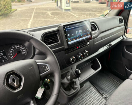 Красный Рено Мастер, объемом двигателя 0 л и пробегом 249 тыс. км за 21900 $, фото 56 на Automoto.ua