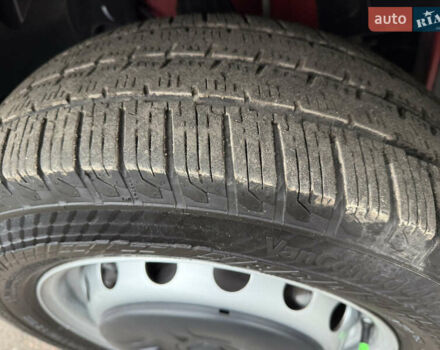 Красный Рено Мастер, объемом двигателя 0 л и пробегом 249 тыс. км за 21900 $, фото 31 на Automoto.ua