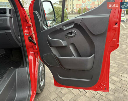 Красный Рено Мастер, объемом двигателя 0 л и пробегом 249 тыс. км за 21900 $, фото 62 на Automoto.ua