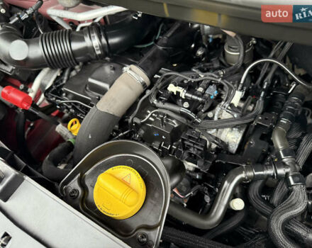 Красный Рено Мастер, объемом двигателя 0 л и пробегом 249 тыс. км за 21900 $, фото 96 на Automoto.ua