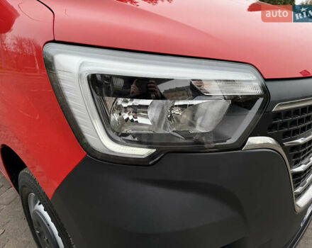 Красный Рено Мастер, объемом двигателя 0 л и пробегом 249 тыс. км за 21900 $, фото 23 на Automoto.ua