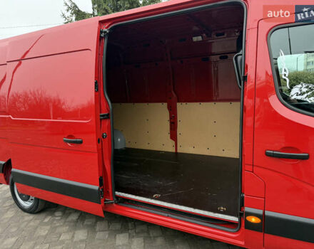Красный Рено Мастер, объемом двигателя 0 л и пробегом 249 тыс. км за 21900 $, фото 39 на Automoto.ua