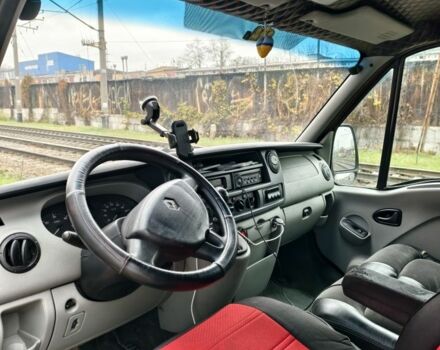 Красный Рено Мастер, объемом двигателя 2.5 л и пробегом 205 тыс. км за 9000 $, фото 2 на Automoto.ua