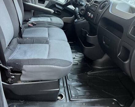 Рено Мастер 2015 в Иршава на Automoto.ua Красный Рено Мастер, объемом двигателя 2.3 л и пробегом 560 тыс. км за 12000 $, фото 16 на Automoto.ua