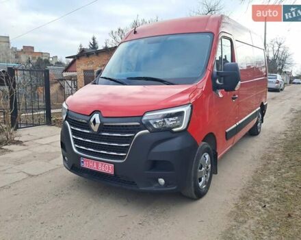 Красный Рено Мастер, объемом двигателя 2.3 л и пробегом 300 тыс. км за 16950 $, фото 1 на Automoto.ua