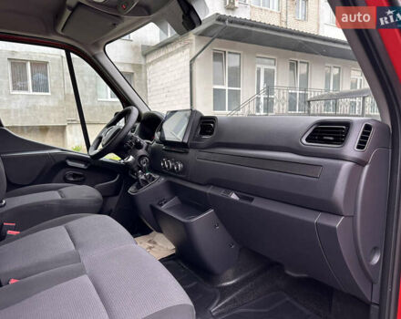Красный Рено Мастер, объемом двигателя 2.3 л и пробегом 216 тыс. км за 21800 $, фото 38 на Automoto.ua