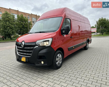 Красный Рено Мастер, объемом двигателя 2.3 л и пробегом 216 тыс. км за 21800 $, фото 1 на Automoto.ua