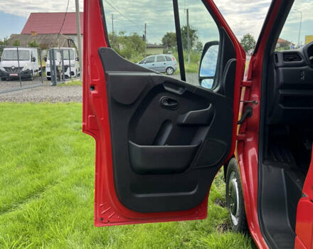 Красный Рено Мастер, объемом двигателя 2.3 л и пробегом 154 тыс. км за 18999 $, фото 23 на Automoto.ua