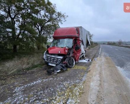Красный Рено Мастер, объемом двигателя 2.3 л и пробегом 200 тыс. км за 6500 $, фото 5 на Automoto.ua