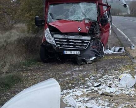 Красный Рено Мастер, объемом двигателя 2.3 л и пробегом 200 тыс. км за 6500 $, фото 2 на Automoto.ua