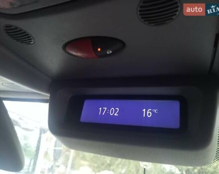 Червоний Рено Мастєр, об'ємом двигуна 2.3 л та пробігом 375 тис. км за 13000 $, фото 10 на Automoto.ua