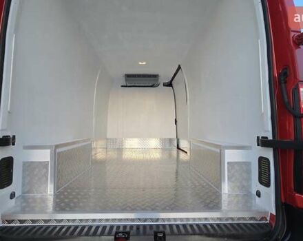 Красный Рено Мастер, объемом двигателя 2.3 л и пробегом 212 тыс. км за 21500 $, фото 1 на Automoto.ua