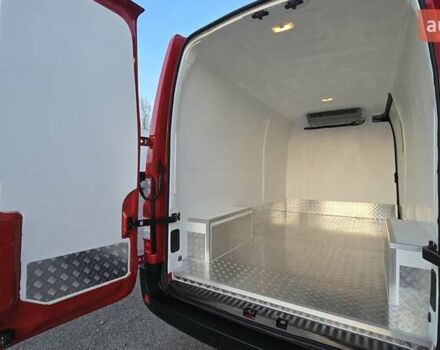 Красный Рено Мастер, объемом двигателя 2.3 л и пробегом 212 тыс. км за 21500 $, фото 5 на Automoto.ua