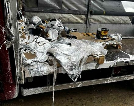 Красный Рено Мастер, объемом двигателя 2.3 л и пробегом 200 тыс. км за 7000 $, фото 2 на Automoto.ua