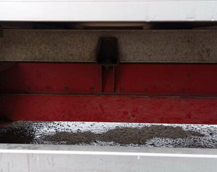 Красный Рено Мастер, объемом двигателя 2.46 л и пробегом 335 тыс. км за 8500 $, фото 9 на Automoto.ua