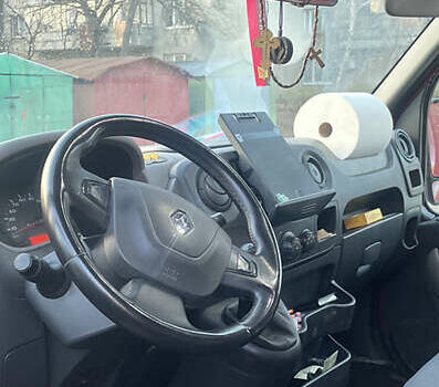 Красный Рено Мастер, объемом двигателя 2.3 л и пробегом 824 тыс. км за 12200 $, фото 5 на Automoto.ua