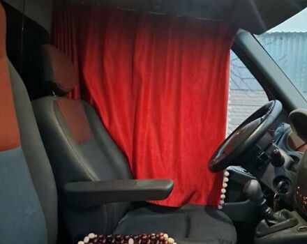 Красный Рено Мастер, объемом двигателя 2.3 л и пробегом 588 тыс. км за 15000 $, фото 11 на Automoto.ua