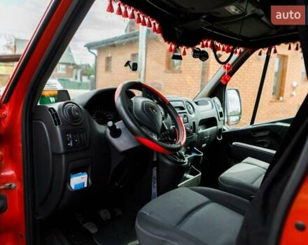 Красный Рено Мастер, объемом двигателя 2.3 л и пробегом 530 тыс. км за 15500 $, фото 20 на Automoto.ua