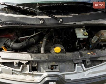 Красный Рено Мастер, объемом двигателя 2.3 л и пробегом 530 тыс. км за 15500 $, фото 16 на Automoto.ua