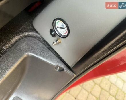 Красный Рено Мастер, объемом двигателя 2.3 л и пробегом 354 тыс. км за 20400 $, фото 19 на Automoto.ua