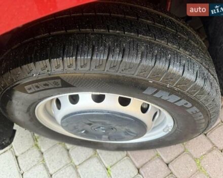 Красный Рено Мастер, объемом двигателя 2.3 л и пробегом 354 тыс. км за 20400 $, фото 3 на Automoto.ua