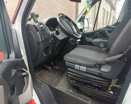 Рено Мастер 2017 в Киеве на Automoto.ua Красный Рено Мастер, объемом двигателя 2.3 л и пробегом 450 тыс. км за 15999 $, фото 9 на Automoto.ua