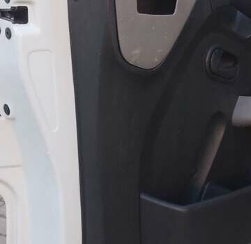 Рено Мастер, объемом двигателя 2.3 л и пробегом 380 тыс. км за 11000 $, фото 4 на Automoto.ua