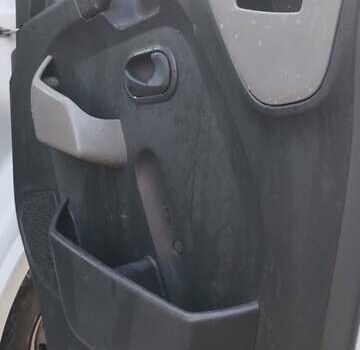 Рено Мастер, объемом двигателя 2.3 л и пробегом 380 тыс. км за 11000 $, фото 8 на Automoto.ua