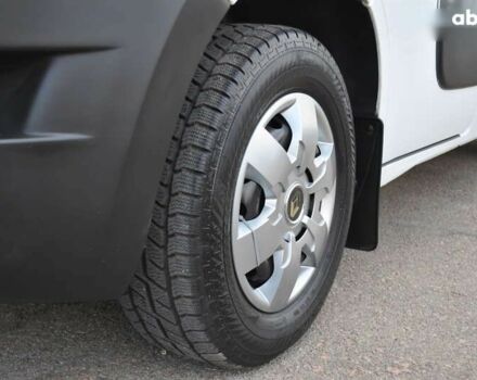 Рено Мастер 2017 в Киеве на Automoto.ua Рено Мастер, объемом двигателя 2.3 л и пробегом 294 тыс. км за 19000 $, фото 6 на Automoto.ua