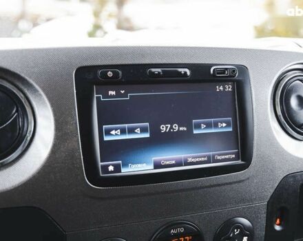 Рено Мастер 2018 в Луцке на Automoto.ua Рено Мастер, объемом двигателя 2.3 л и пробегом 220 тыс. км за 19500 $, фото 18 на Automoto.ua