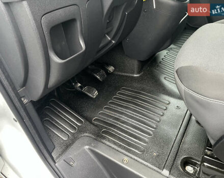 Рено Мастер, объемом двигателя 2.3 л и пробегом 200 тыс. км за 18800 $, фото 12 на Automoto.ua