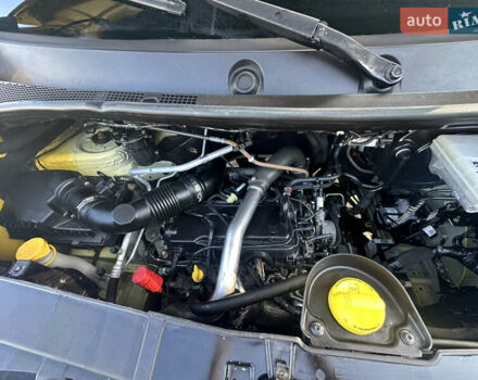 Жовтий Рено Мастєр, об'ємом двигуна 2.3 л та пробігом 537 тис. км за 16500 $, фото 42 на Automoto.ua