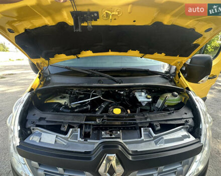 Жовтий Рено Мастєр, об'ємом двигуна 2.3 л та пробігом 537 тис. км за 16500 $, фото 45 на Automoto.ua