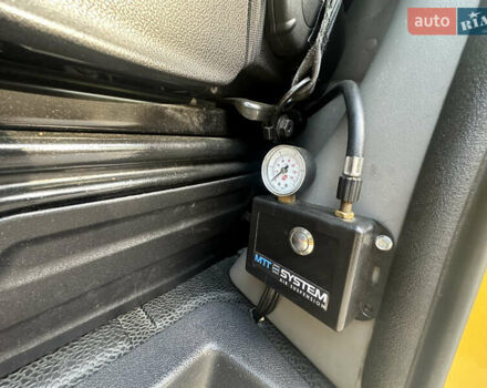 Жовтий Рено Мастєр, об'ємом двигуна 2.3 л та пробігом 537 тис. км за 16500 $, фото 35 на Automoto.ua