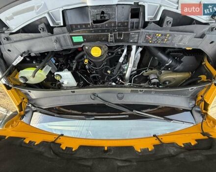 Желтый Рено Мастер, объемом двигателя 2.3 л и пробегом 260 тыс. км за 23499 $, фото 57 на Automoto.ua