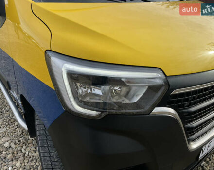 Желтый Рено Мастер, объемом двигателя 2.3 л и пробегом 197 тыс. км за 23000 $, фото 10 на Automoto.ua