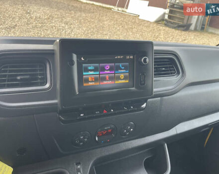 Желтый Рено Мастер, объемом двигателя 2.3 л и пробегом 197 тыс. км за 23000 $, фото 24 на Automoto.ua