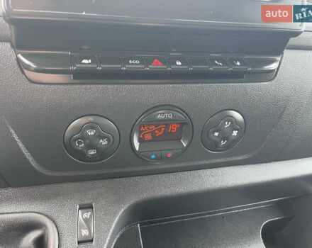 Желтый Рено Мастер, объемом двигателя 2.3 л и пробегом 197 тыс. км за 23000 $, фото 22 на Automoto.ua