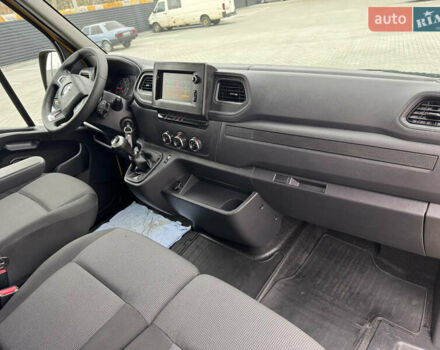 Желтый Рено Мастер, объемом двигателя 0 л и пробегом 240 тыс. км за 17900 $, фото 13 на Automoto.ua