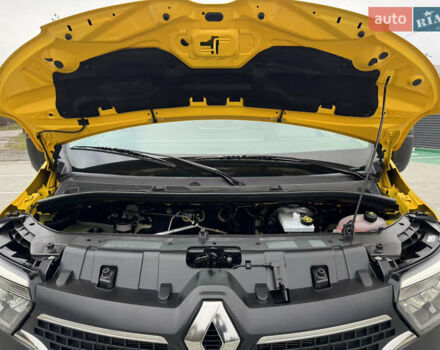 Желтый Рено Мастер, объемом двигателя 0 л и пробегом 240 тыс. км за 17900 $, фото 21 на Automoto.ua