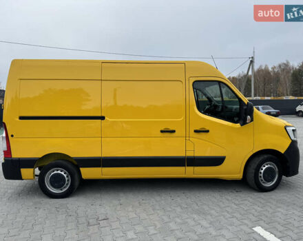 Желтый Рено Мастер, объемом двигателя 0 л и пробегом 240 тыс. км за 17900 $, фото 5 на Automoto.ua