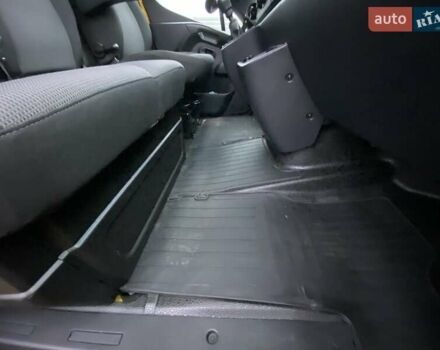 Жовтий Рено Мастєр, об'ємом двигуна 2.3 л та пробігом 241 тис. км за 18999 $, фото 33 на Automoto.ua