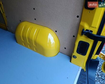 Жовтий Рено Мастєр, об'ємом двигуна 2.3 л та пробігом 226 тис. км за 19499 $, фото 26 на Automoto.ua