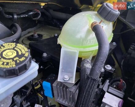 Жовтий Рено Мастєр, об'ємом двигуна 2.3 л та пробігом 226 тис. км за 19499 $, фото 14 на Automoto.ua