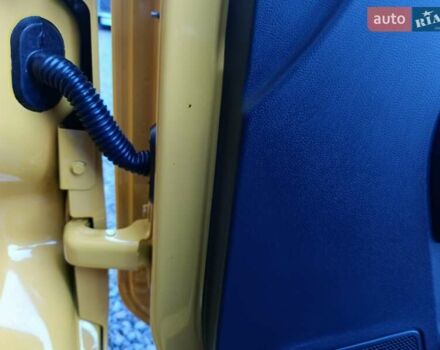 Жовтий Рено Мастєр, об'ємом двигуна 2.3 л та пробігом 226 тис. км за 19499 $, фото 36 на Automoto.ua