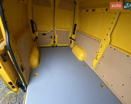 Жовтий Рено Мастєр, об'ємом двигуна 2.3 л та пробігом 241 тис. км за 18999 $, фото 47 на Automoto.ua