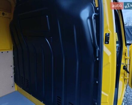 Жовтий Рено Мастєр, об'ємом двигуна 2.3 л та пробігом 226 тис. км за 19499 $, фото 37 на Automoto.ua